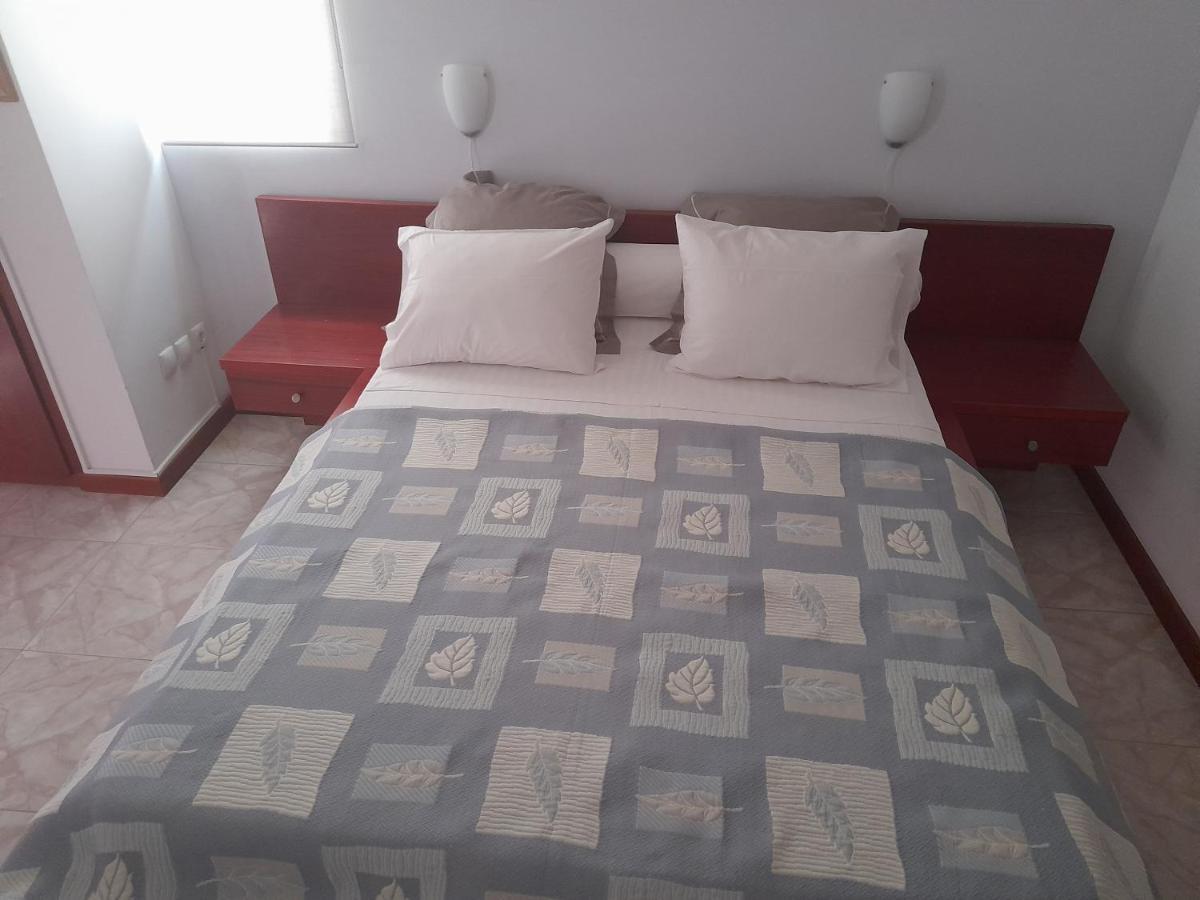 Yria Residencial Bed & Breakfast Porto Novo  Room photo