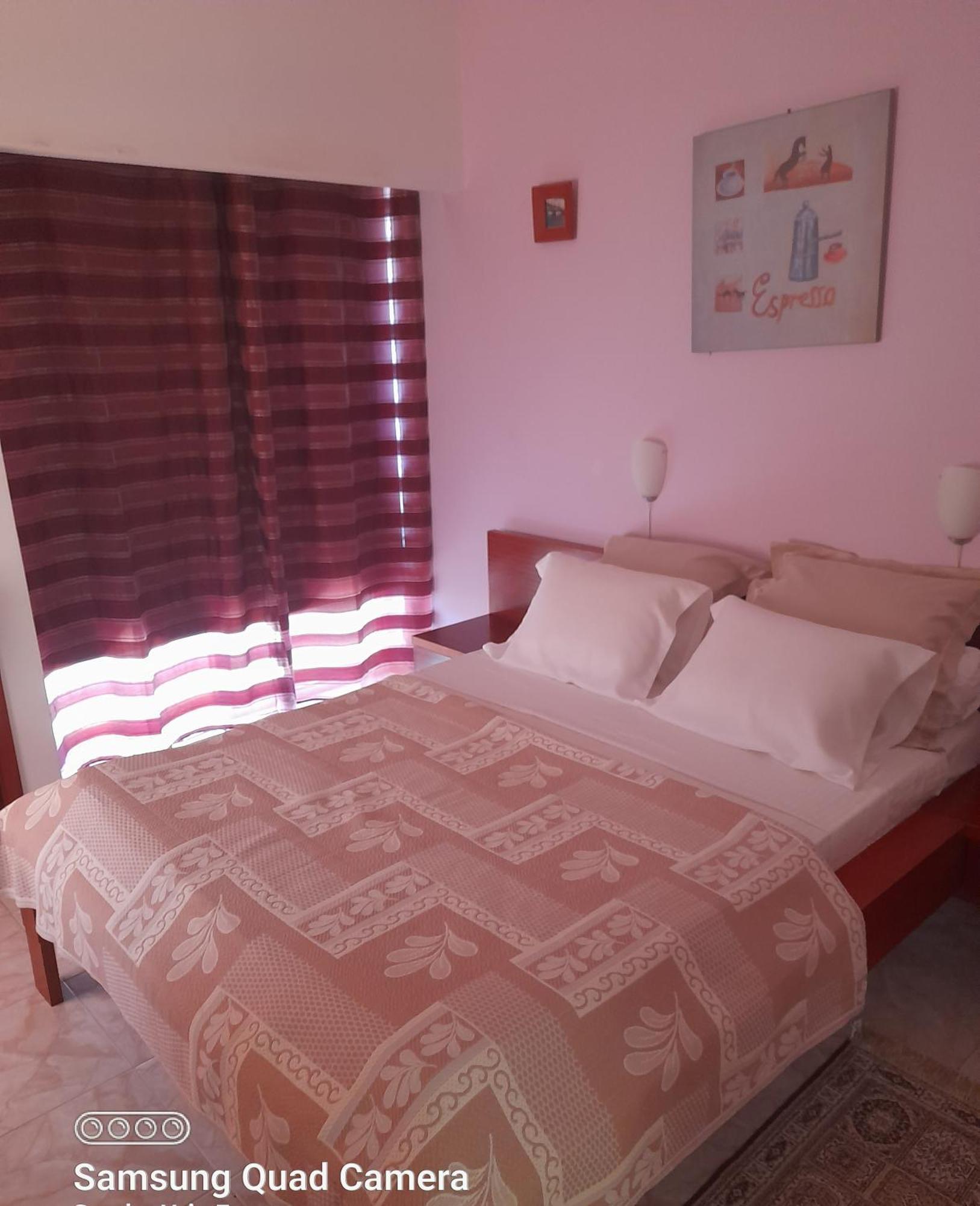 Yria Residencial Bed & Breakfast Porto Novo  Room photo